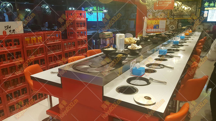 威海烤涮一體回轉火鍋設備現場圖2