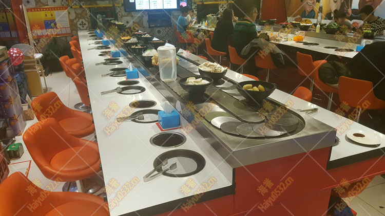 威海烤涮一體回轉火鍋設備現場圖3