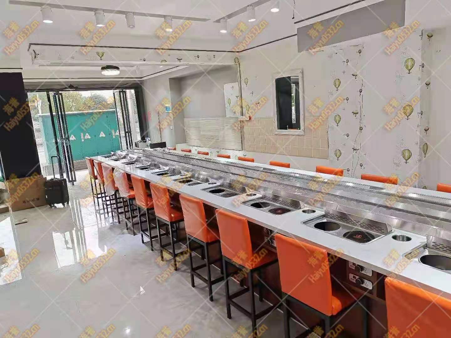 無煙涮烤旋轉小火鍋設備升級新業態