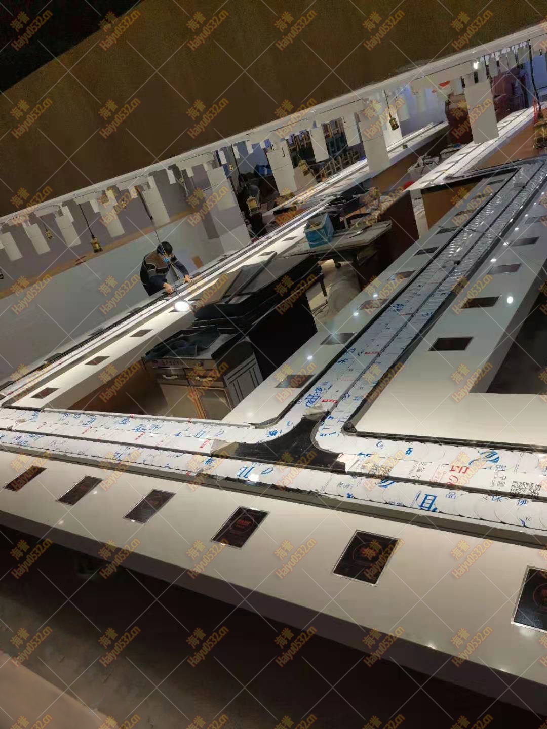 旋轉小火鍋機器多少錢一臺 旋轉小火鍋設備價格