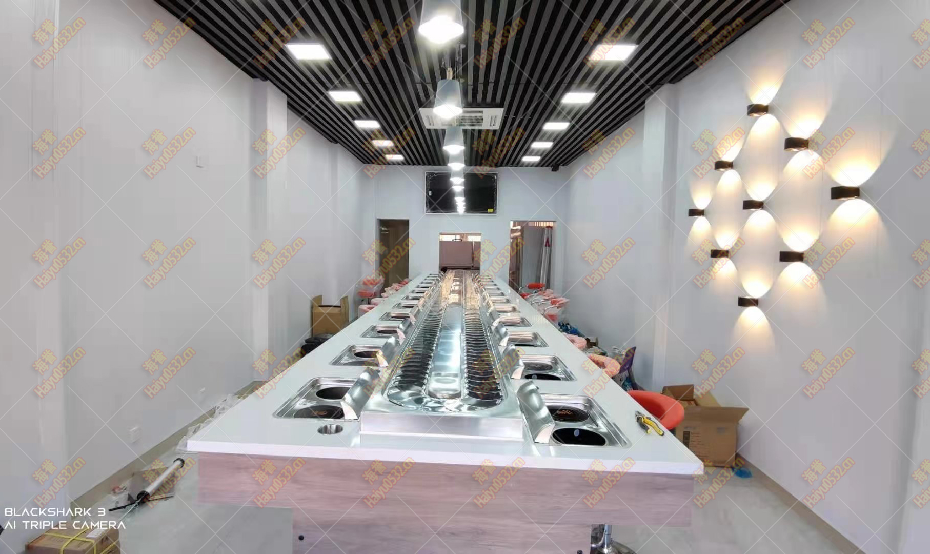 青島李滄無煙涮烤旋轉小火鍋設備完成