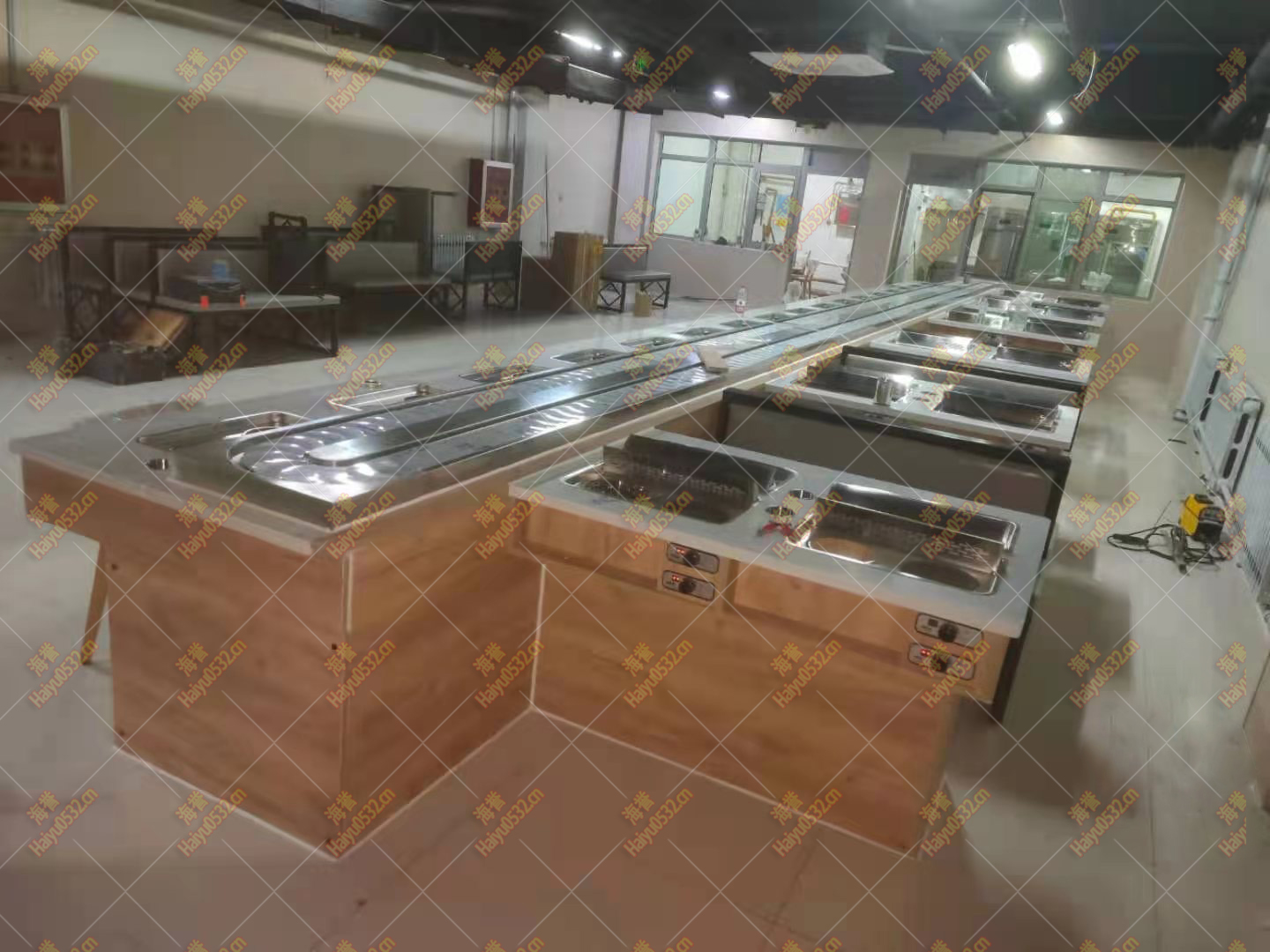 無煙涮烤四人桌旋轉小火鍋完成