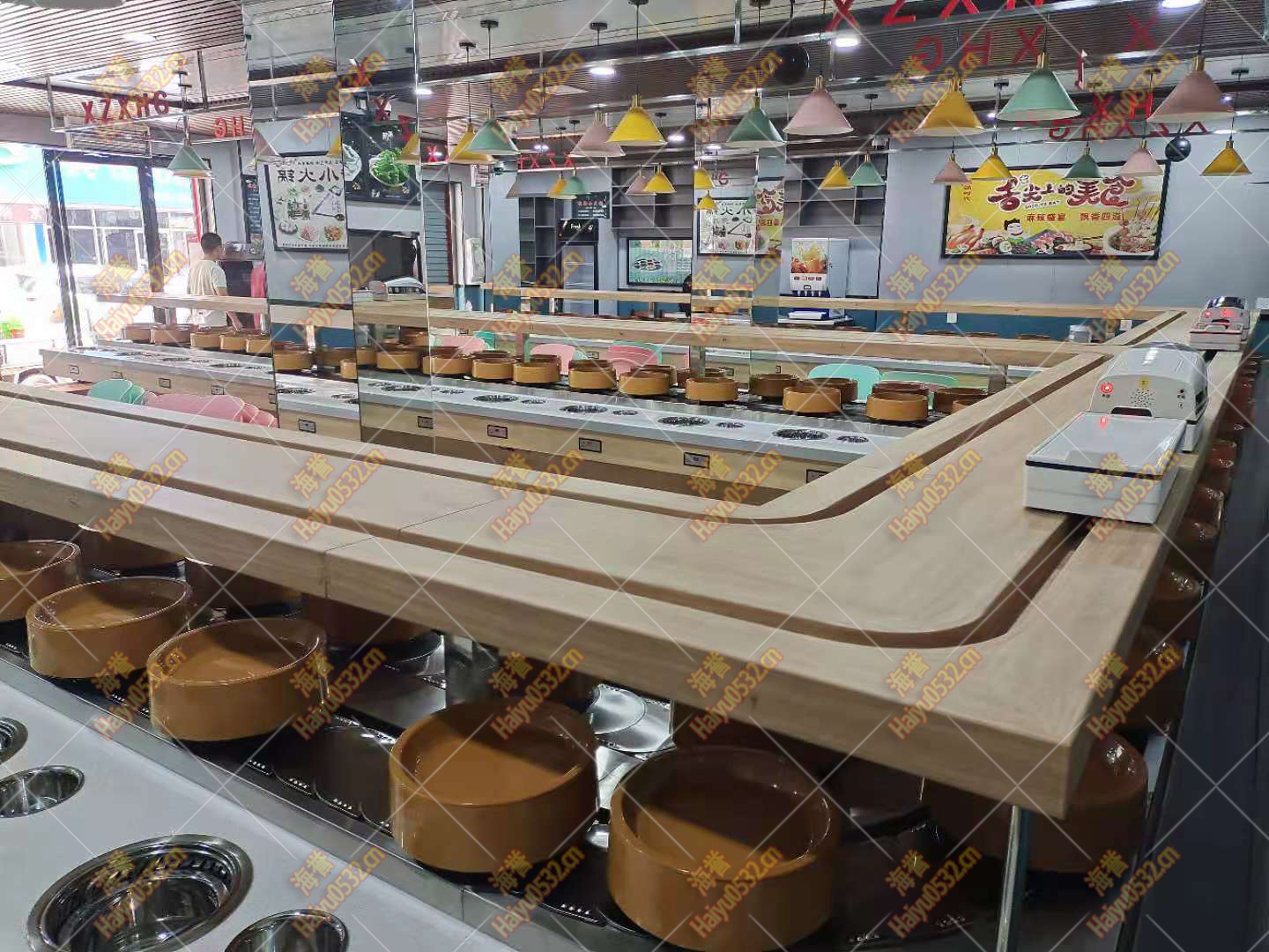 智能送餐設備