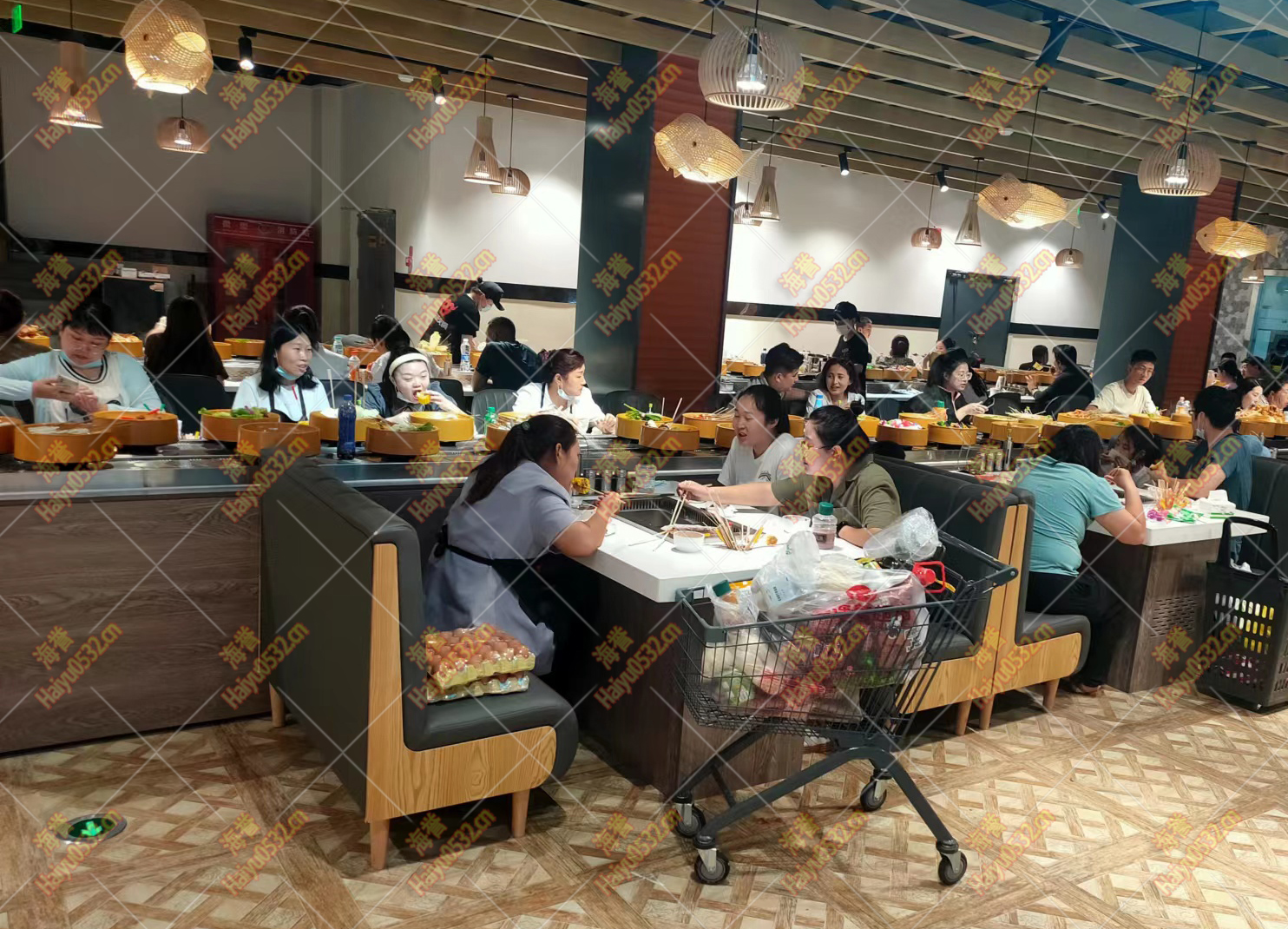 旋轉小火鍋設備