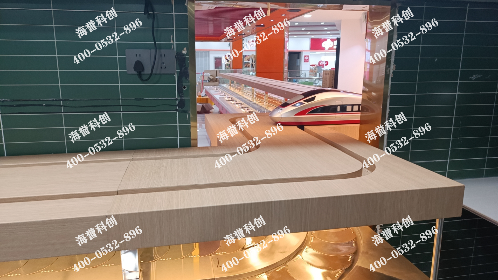 海譽科創浙江杭州單涮無煙小火鍋搭載智能送餐小火車安裝完成