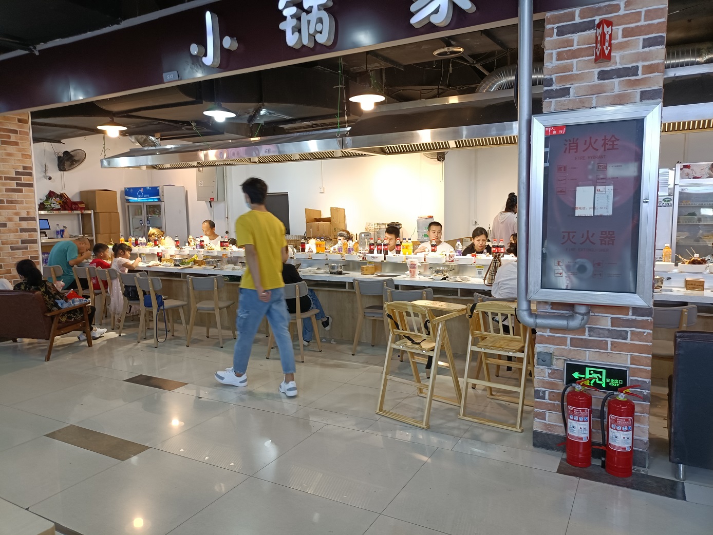 不加盟也能開(kāi)好一家旋轉(zhuǎn)小火鍋店！這樣做比較簡(jiǎn)便